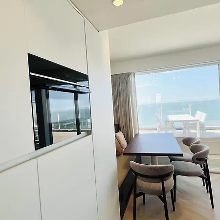 Seascape Penthouse Ii - Modern Ingericht Met Panoramisch Zeezicht En 2 Ruime Zonneterrassen Blankenberge